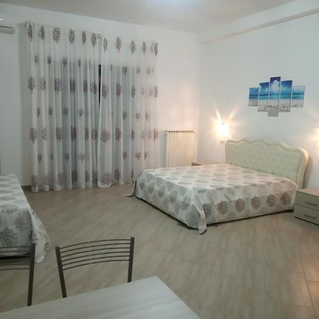 Mediterranea Guest House Порто-Чезарео Екстер'єр фото